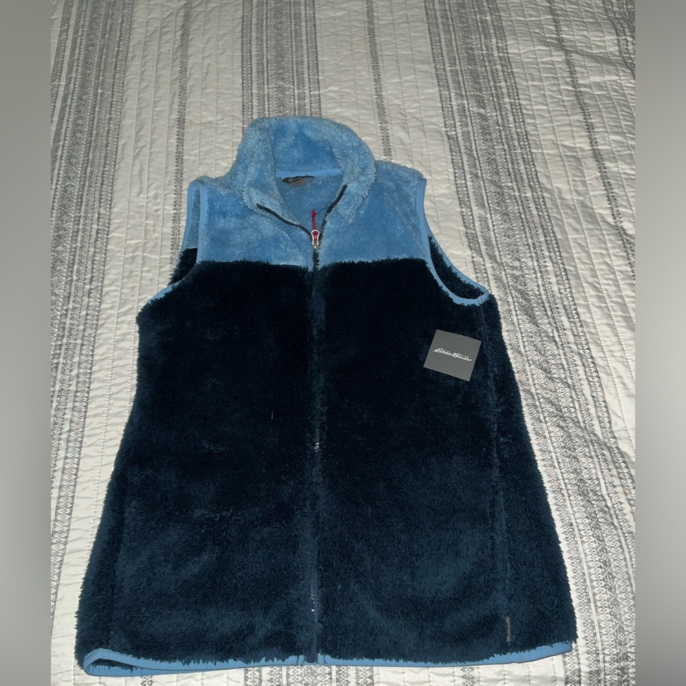 🩵 NEW! Women’s Eddie Bauer vest!